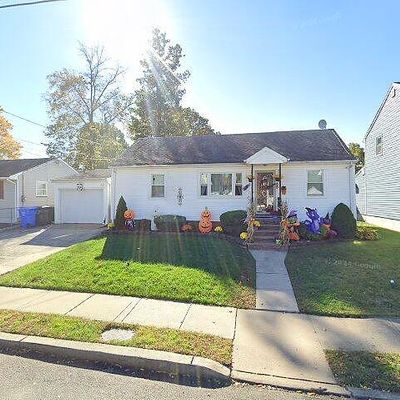 65 Willry St, Woodbridge, NJ 07095