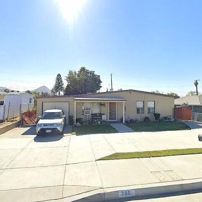 796 W Main St, Riverside, CA 92507