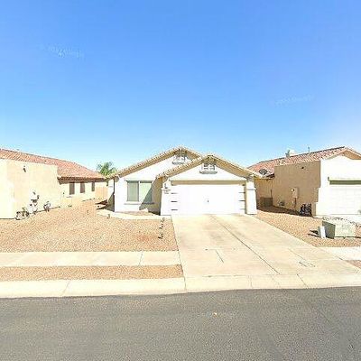 9048 N School Hill Dr, Tucson, AZ 85743