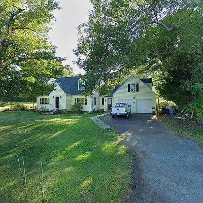 915 Pleasant St, Paxton, MA 01612