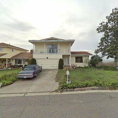 9155 Crest Ave, Oakland, CA 94605