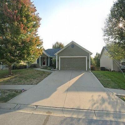 849 Sw Lee Ann Dr, Grain Valley, MO 64029