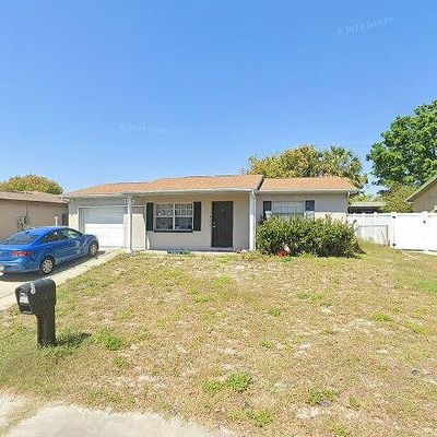 8513 Newton Dr, Port Richey, FL 34668