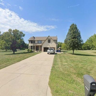 8590 Oak Country Ln, De Soto, KS 66018