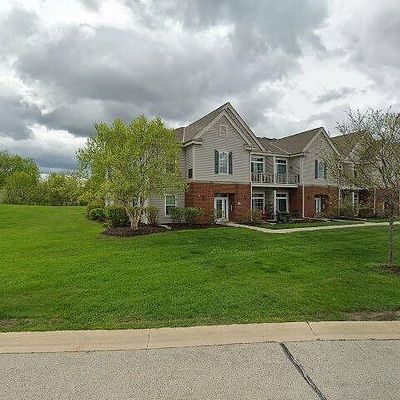 W206 N16747 Blackberry Cir, Jackson, WI 53037