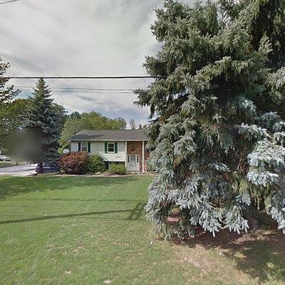 1132 S Hill Rd, Erie, PA 16509