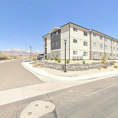 128 N Lone Rock Dr #105, Hurricane, UT 84737