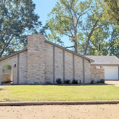 1312 Maple St, Liberty, TX 77575