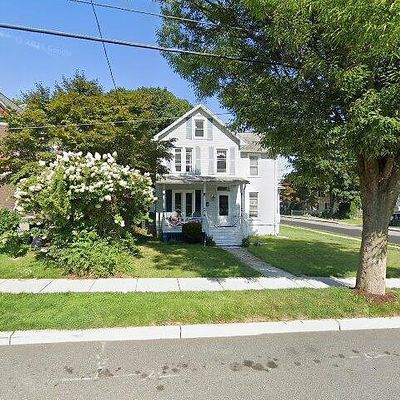 16 Grand Ave, Washington, NJ 07882