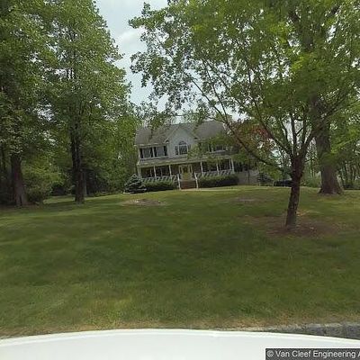 16 Thomas Farm Ln, Long Valley, NJ 07853