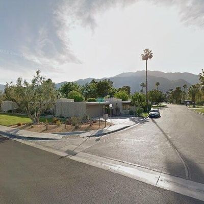 2075 E Sandalwood Dr, Palm Springs, CA 92262