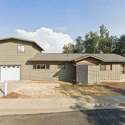 208 Humbug Rd, Yreka, CA 96097