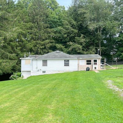 21 Colts Foot Rd, Fairview, WV 26570