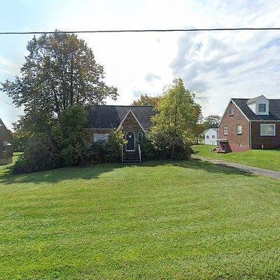 217 Highfield Rd, Butler, PA 16001