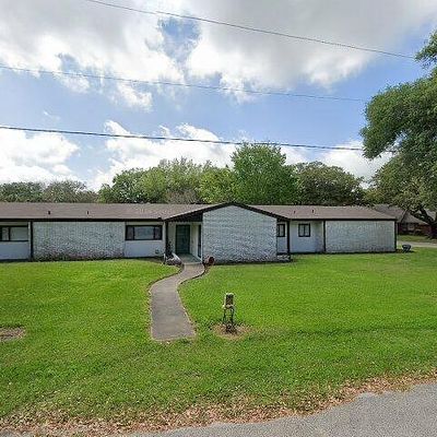 2400 Large St, Bay City, TX 77414