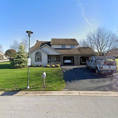 256 Weymouth Dr, Lebanon, PA 17042