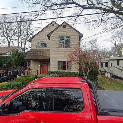 296 Lake St, New Milford, NJ 07646