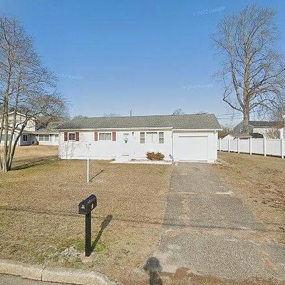 30 Corrigan Ave, Pine Beach, NJ 08741