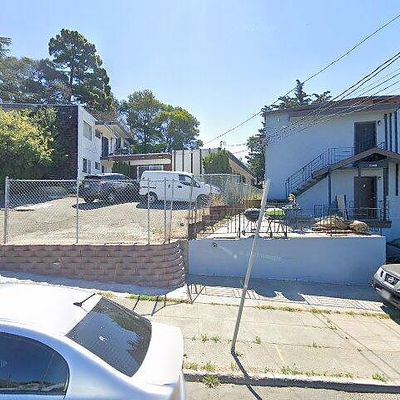 2754 Garden St, Oakland, CA 94601