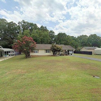 36 Briarwood Dr, Summerville, GA 30747