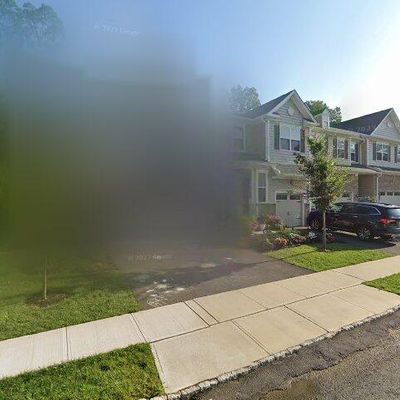 50 Periwinkle Dr, Jamesburg, NJ 08831