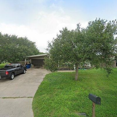 604 N Ironwood Ave, Bishop, TX 78343