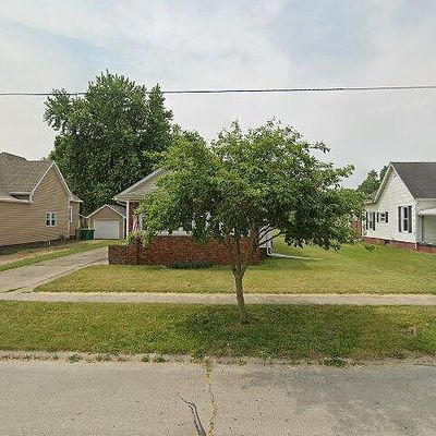 519 W Washington St, Macomb, IL 61455