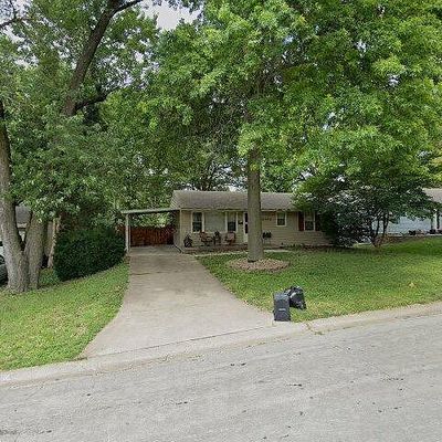 5410 N Woodland Ave, Kansas City, MO 64118