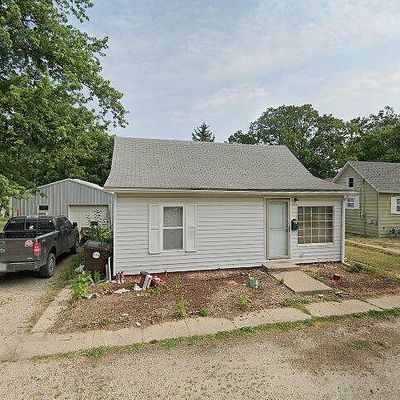 714 W Avenue F, Lewistown, IL 61542