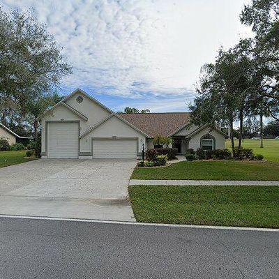 6112 Silver Oaks Dr, Zephyrhills, FL 33542