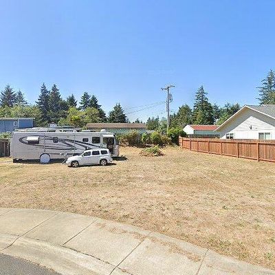 63454 James Dr, Coos Bay, OR 97420