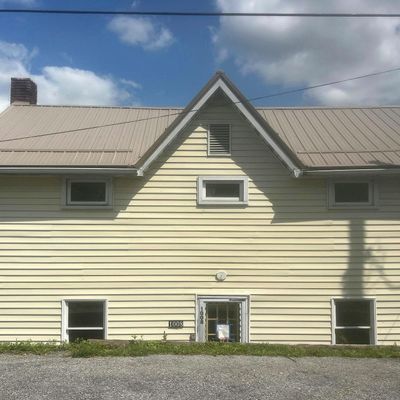 1008 38 Th St, Northern Cambria, PA 15714