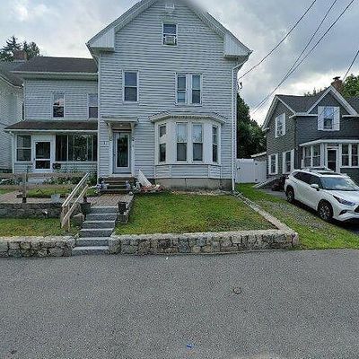 101 Beacon St, Clinton, MA 01510