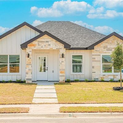 1014 Brooks Drive, Alton, TX 78573