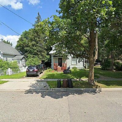 112 W Wheaton Ave, Clare, MI 48617