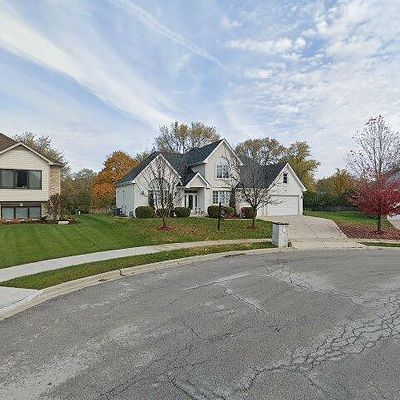 1134 James Peter Ct, Darien, IL 60561