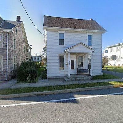 117 N Center St, Cleona, PA 17042