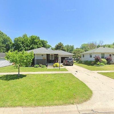 120 N Altona St, Holstein, IA 51025