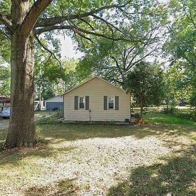 107 W Dunbar St, Mahomet, IL 61853