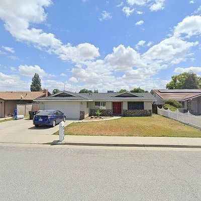 1096 N Maston St, Porterville, CA 93257