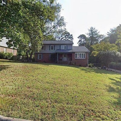 1364 5 Th Street Cir Nw, Hickory, NC 28601