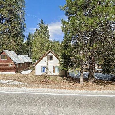 1249 Cedar Ave, Fish Camp, CA 93623