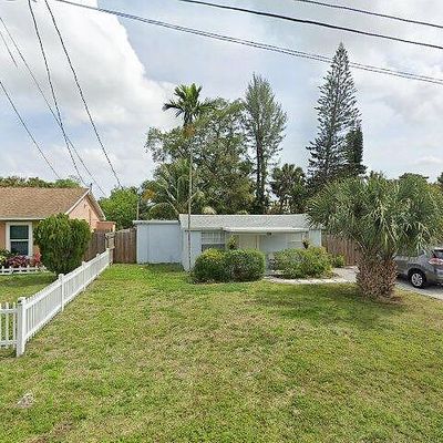 126 Caroline Dr, West Palm Beach, FL 33413