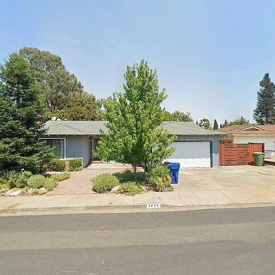 1268 Yokayo Ct, Ukiah, CA 95482