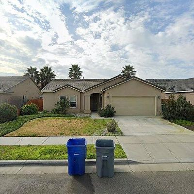 1513 Greenwich Dr, Los Banos, CA 93635