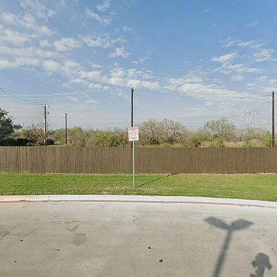 1515 W Chavaneaux Rd, San Antonio, TX 78224