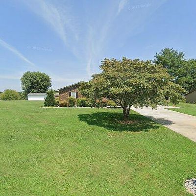 158 Angela Dr, Glasgow, KY 42141