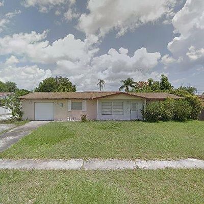 1762 Dodge Cir S, Melbourne, FL 32935