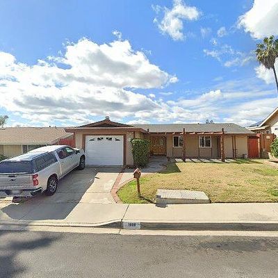 1899 Golden Circle Dr, Escondido, CA 92026