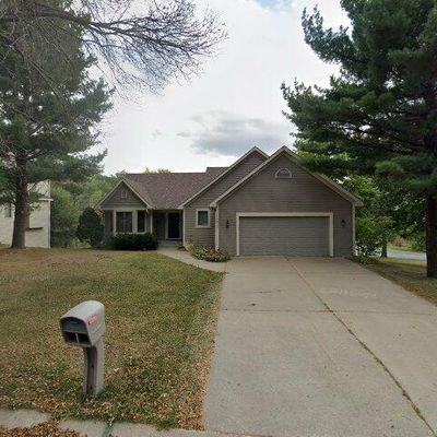 1612 Golf View Dr, River Falls, WI 54022